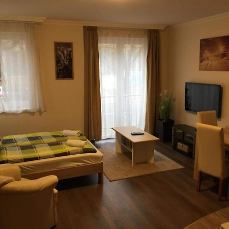 My Home Apartman Hajduszoboszlo Ngoại thất bức ảnh