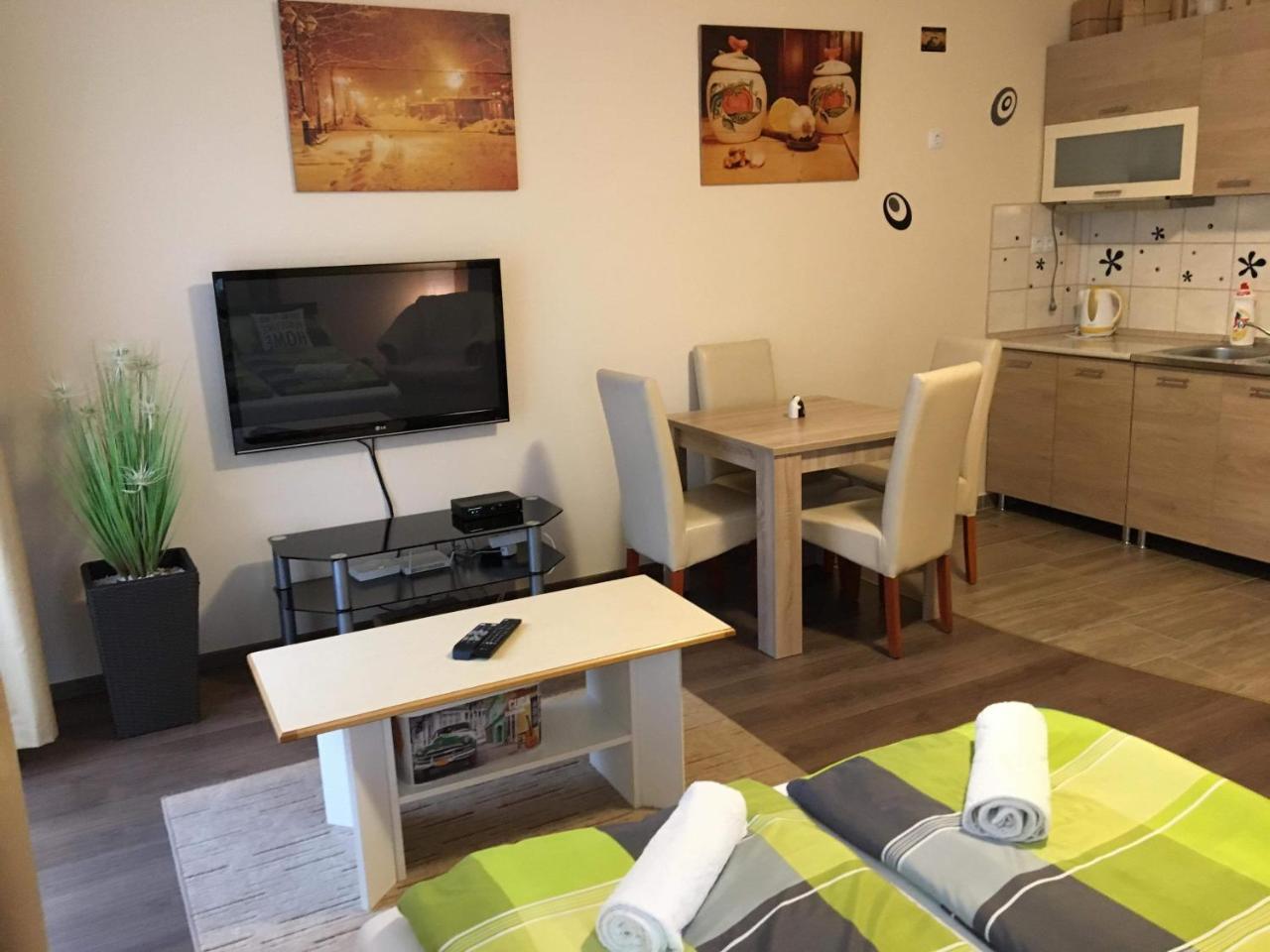 My Home Apartman Hajduszoboszlo Ngoại thất bức ảnh