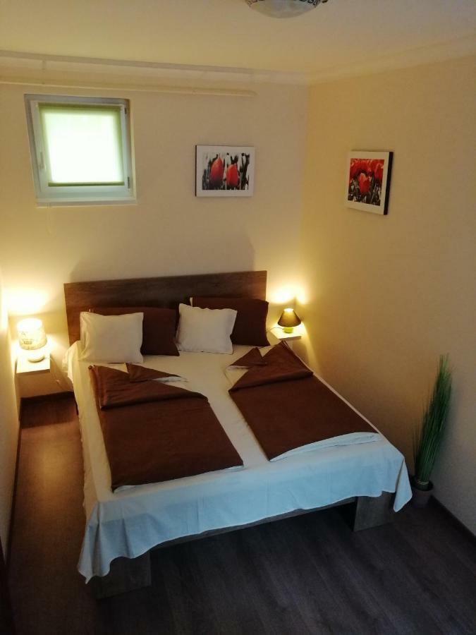 My Home Apartman Hajduszoboszlo Ngoại thất bức ảnh